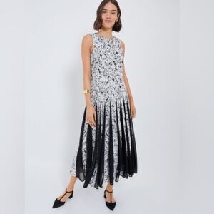 Tuckernuck Grey Gardens Andi Floral Pleated Midi Dress size 2